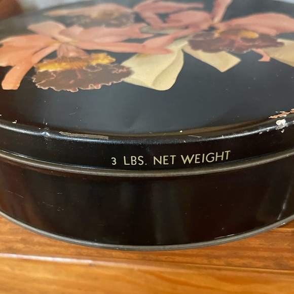 Vintage Canco Candy Tin Helen Harrison 1930’s - Picture 5 of 10